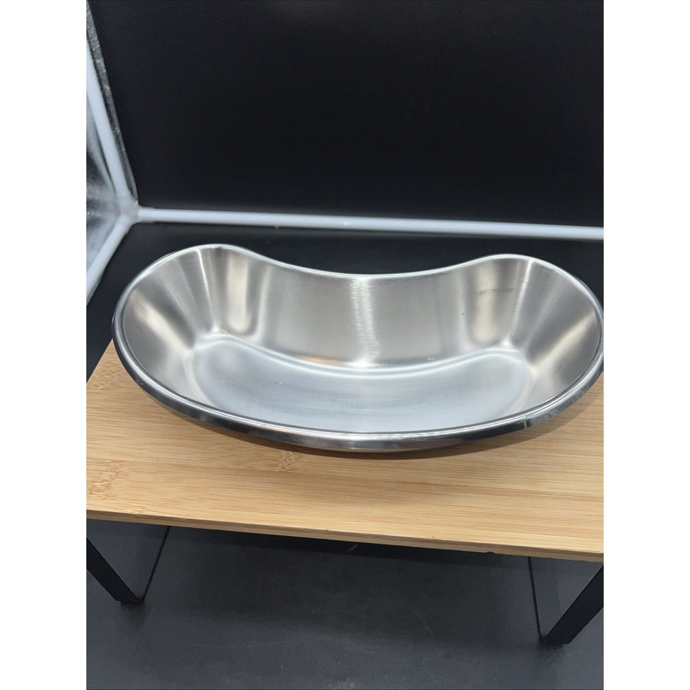 VOLLRATH Stainless Steel Emesis Basin Excellent Condition MG9860